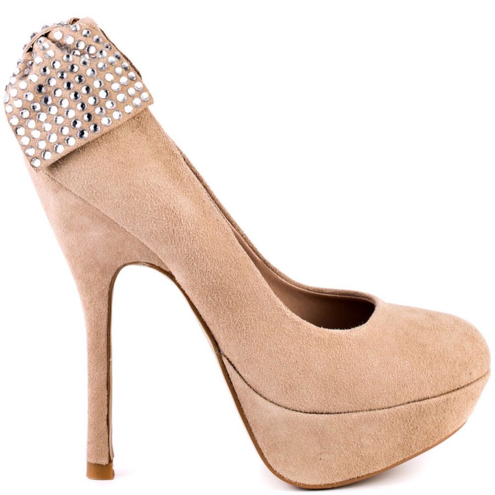 Stunning Steve Madden Parfait Pump {blush}